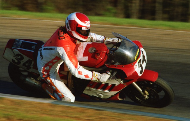 Loredo, Ruben - GNF 1990 Ruben Loredo races the Team Ironman Suzuki GSXR1100 during the Kerker/SBS WERA National Endurance Finale at Road Atlanta on November 2, 1990. (Larry Lawrence photo)