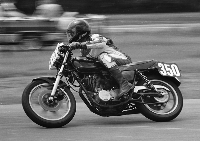 Besal, Michael - Talladega 8-86 Michael Besal, of Atlanta, races his Yamaha SR500 in a WERA Formula 2 race at Talladega Gran Prix Raceway in August of 1986. Besal finished runner-up to Joe Hutcheson in the race. (Larry Lawrence photo)