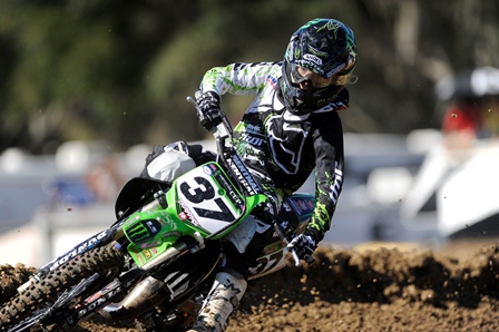 Kaw contingency-sm For the 2013 season, Kawasaki will be extending their contingency to include the entire field in both professional supercross and motocross.