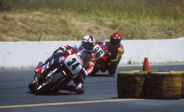 Schwantz, Kevin - Sears 1986 A rare photo showing Kevin Schwantz, racing a Yoshimura Suzuki GSXR750 Superbike, leading Randy Renfrow in the AMA Formula One National at Sears Point in May of 1986. Schwantz rarely raced in the Formula One class. (Larry Lawrence photo)