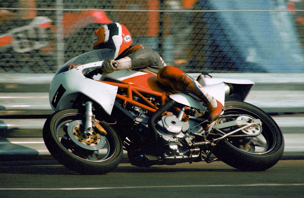 Adamo - Vision - Memphis 1987 Jimmy Adamo giving the famous Eddie Wilbanks Yamaha Vision Battle of the Twins bike a shake-down run at Memphis Motorsports Park during the AMA National there in 1987. (Larry Lawrence photo)