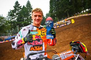 Ken Roczen claimed his second Oakley Bomb Award of the season Courtesy: Matt Rice / Allisports.com 