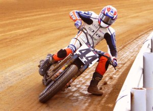 Brandon Robinson earned a hard-fought 2nd-place finish at the legendary Indy Mile on August 17 with a last-lap pass to secure a spot on the box at the Indiana State Fairgrounds-hosted event.