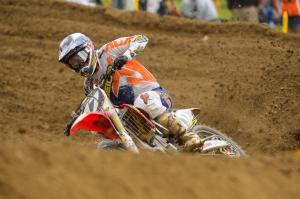 Eli Tomac (17) is the new 250 Class points leader heading into Round 10 Courtesy: Simon Cudby
