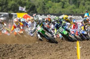 Ryan Villopoto (2) secured both holeshots en route to a 1-1 sweep in the 450 Class Courtesy: Simon Cudby