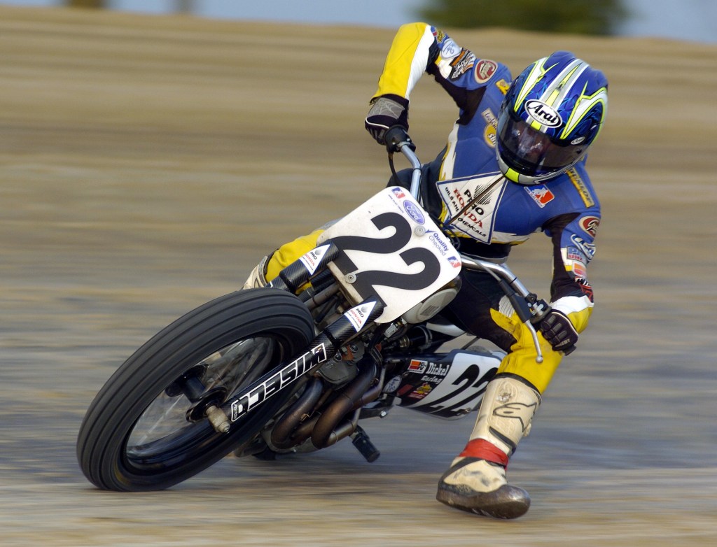 Nick Cummings racing at I-96 Speedway in 2006. Cummings was generally acknowledged of the most naturally gifted flat track racers of his era. (Larry Lawrence photo)