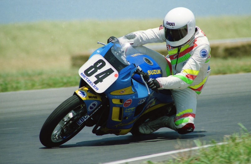 Kevin Fardoux racing the T-Storm Racing Suzuki GSX600F at Heartland Topeka during a SBS/Kerker WERA National Endurance Series race in July of 1990. The little Katanas were a bit under-powered, but Suzuki was paying good contingency money so the bikes got raced. (Larry Lawrence photo)