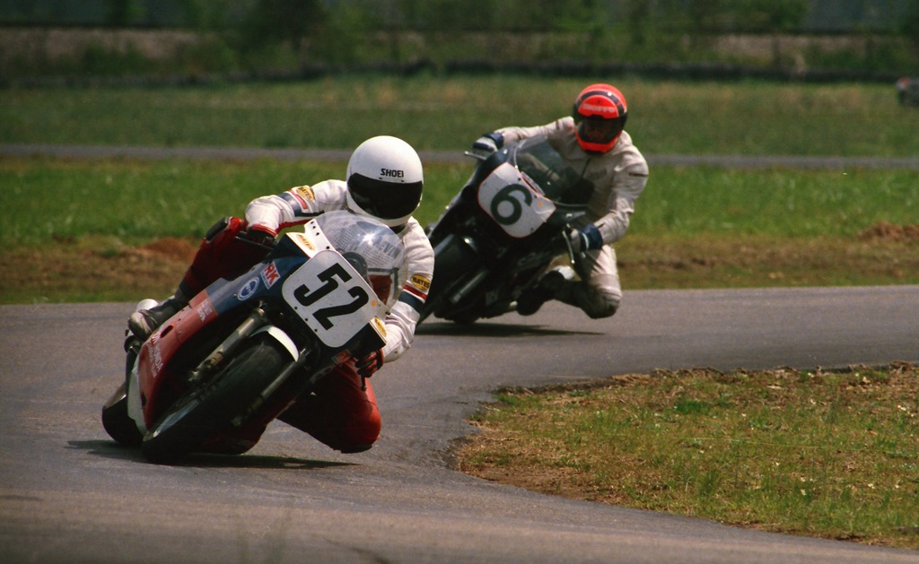 Champion Honda’s Kevin Hunt races his team’s Suzuki GSXR1100 around a turn at Talladega Gran Prix Raceway during a SBS/Kerker WERA National Endurance race in March of 1990. (Larry Lawrence photo)