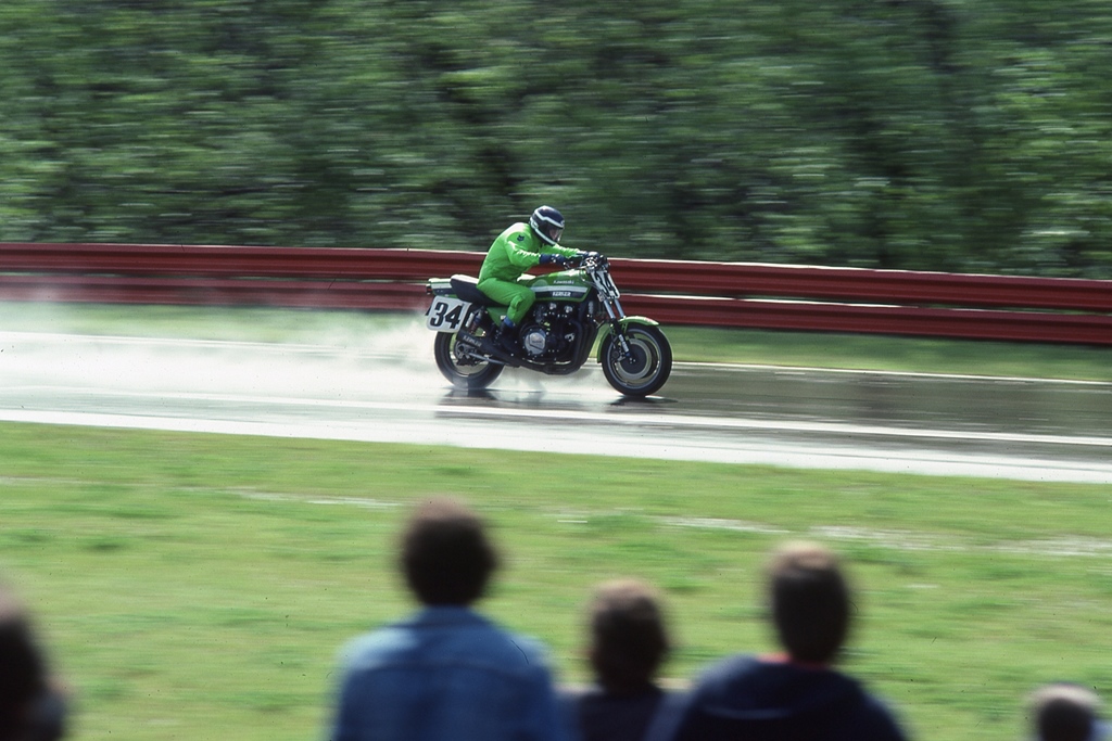Wes Cooley races the factory Kawasaki KZ1000 in the AMA Formula One race at Mid-Ohio in 1983. This race was an on-again, off-again rain race. Cooley led much of the race, but crashed late handing the win to Honda’s Mike Baldwin. (Photo from the Bert Shepard Collection)