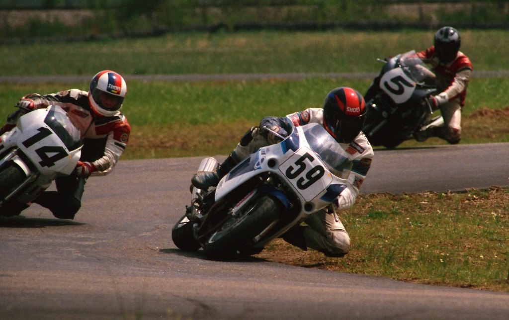 Robert Wright races the Wright Line Racing Suzuki GSXR1100 during a WERA National Endurance race at Talladega Gran Prix Raceway on March of 1990. The team finished third overall and won their class. (Larry Lawrence photo)